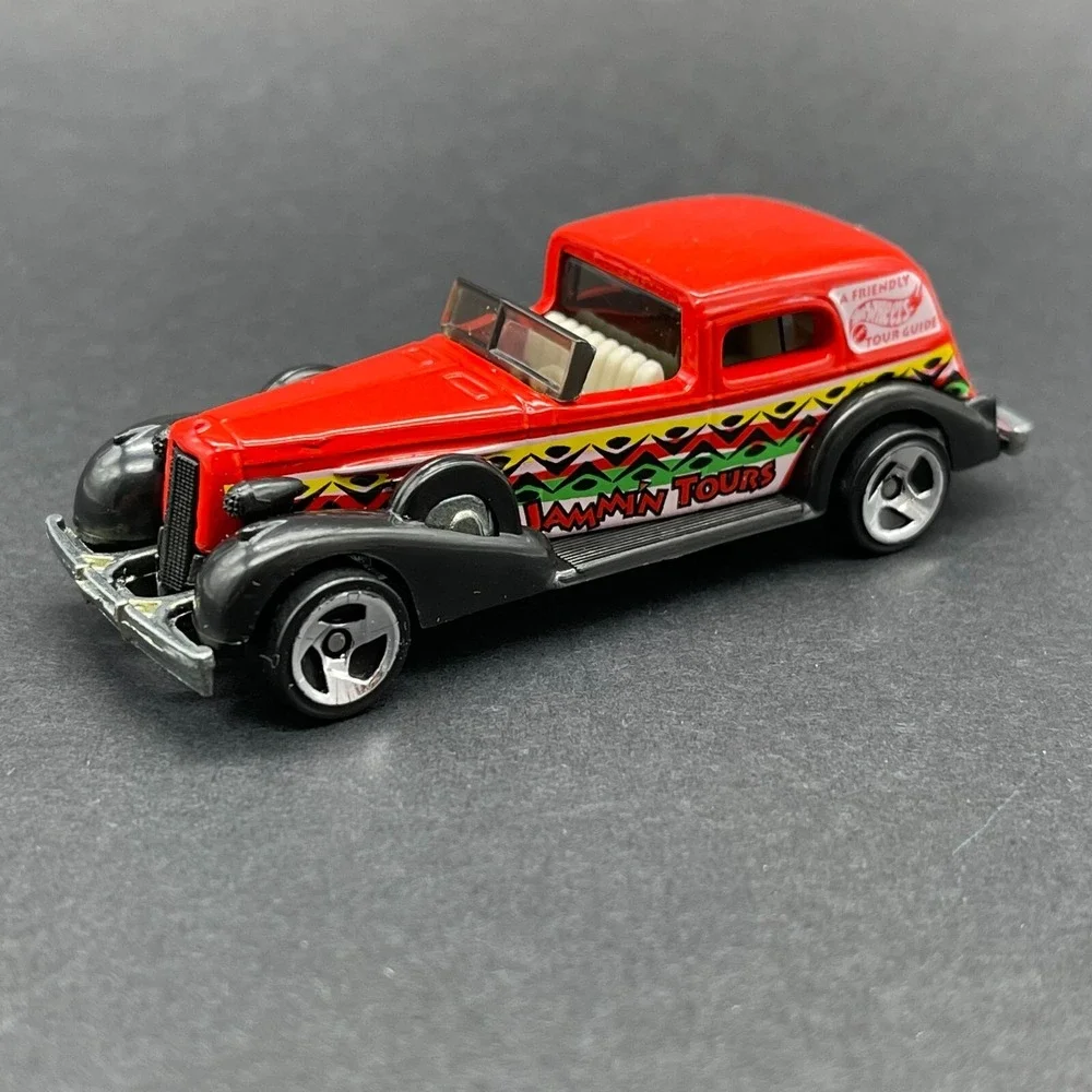 Hot Wheels 1935 '35 Classic Caddy Cadillac Car Red Diecast 1/64 Tropicool #695